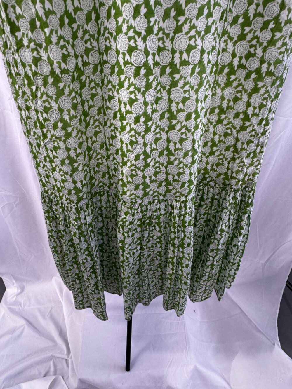 Olivia James the Label Green & White Floral Tiered Cottagecore Midi Dress Sz XS - Picture 10 of 16